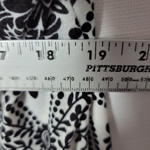 CATO Womens Tunic Top Lace Accented Bell Sleeves Size18/20W Black & White Y2K - Picture 7 of 13